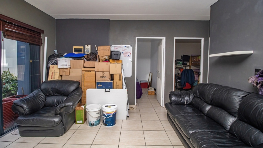 2 Bedroom Property for Sale in Parklands East Western Cape